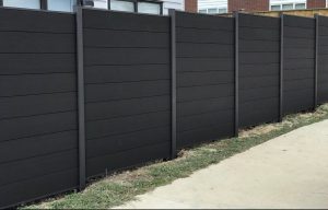 Jukeboys fence1