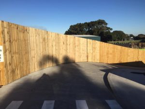 Jukeboys Fence1 (6)